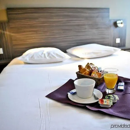 Hotell Comfort Bayonne 3*